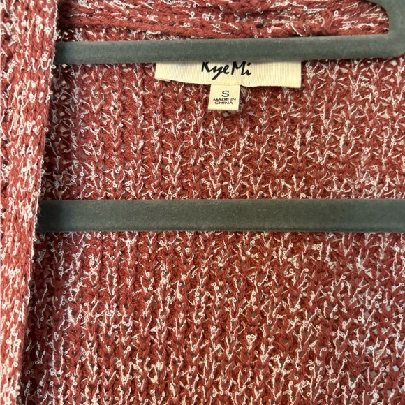 Kye Mi Rust & White Oversized Knit Cardigan - Picture 3 of 9